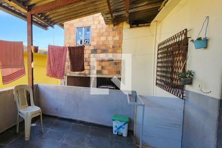 Casa à venda com 300m², 4 quartos e 4 vagas Casa à venda com 300m², 4 quartos e 4 vagasÁrea de Serviço