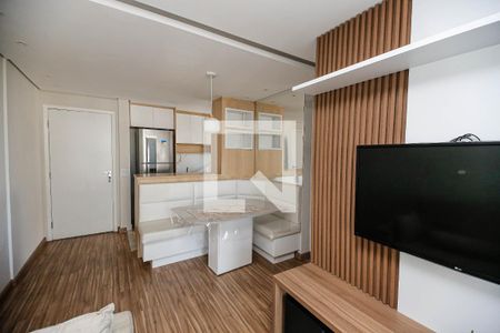 Sala de apartamento para alugar com 2 quartos, 51m² em Vila Bela, São Paulo