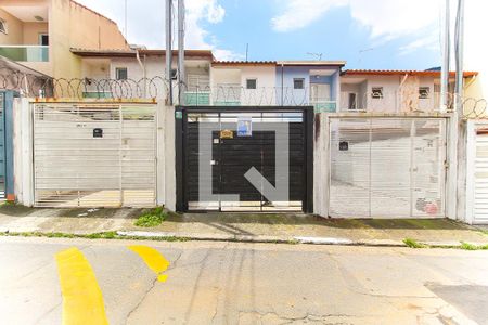 Casa à venda com 80m², 3 quartos e 2 vagasFachada