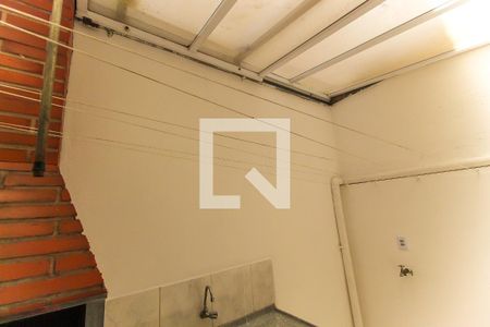 Casa à venda com 80m², 3 quartos e 2 vagasÁrea de serviço