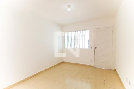 Sala de casa para alugar com 3 quartos, 77m² em Vila Rosaria, São Paulo