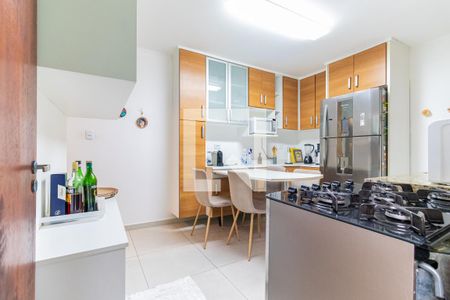 Casa à venda com 117m², 3 quartos e 2 vagasCozinha