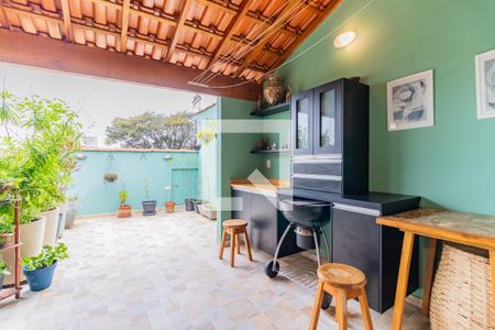 Casa à venda com 117m², 3 quartos e 2 vagasVaranda