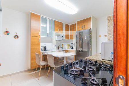 Casa à venda com 117m², 3 quartos e 2 vagasCozinha