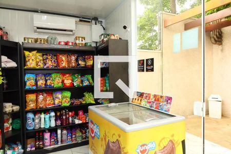 Apartamento à venda com 27m², 1 quarto e sem vaga Apartamento à venda com 27m², 1 quarto e sem vagaMini Mercado
