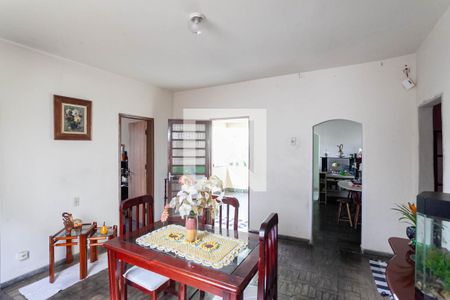 Sala 1 de casa à venda com 3 quartos, 360m² em Glória, Belo Horizonte