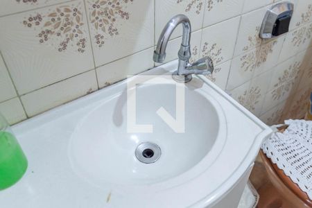 Casa à venda com 360m², 3 quartos e 2 vagasBanheiro social 1