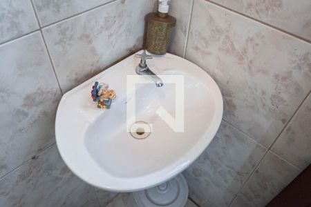 Casa à venda com 360m², 3 quartos e 2 vagasBanheiro social 2