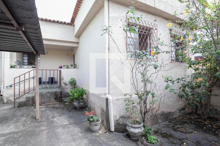 Casa à venda com 360m², 3 quartos e 2 vagasFachada