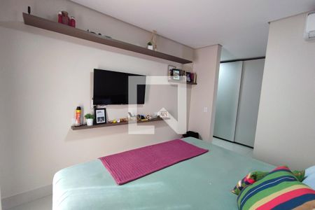 Quarto Suíte de casa de condomínio à venda com 3 quartos, 205m² em Swiss Park, Campinas