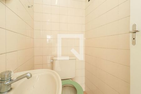 Banheiro de kitnet/studio para alugar com 0 quarto, 42m² em Cambuci, São Paulo