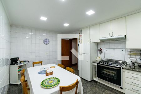 Casa à venda com 289m², 4 quartos e 3 vagas Casa à venda com 289m², 4 quartos e 3 vagasCozinha