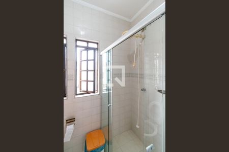 Casa à venda com 289m², 4 quartos e 3 vagas Casa à venda com 289m², 4 quartos e 3 vagasBanheiro de Serviço