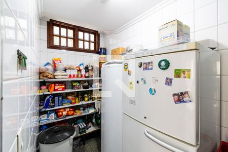 Casa à venda com 289m², 4 quartos e 3 vagas Casa à venda com 289m², 4 quartos e 3 vagasDispensa