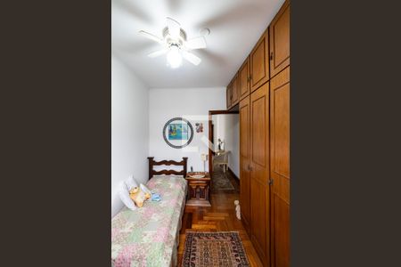 Casa à venda com 289m², 4 quartos e 3 vagas Casa à venda com 289m², 4 quartos e 3 vagasQuarto 1