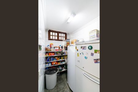 Casa à venda com 289m², 4 quartos e 3 vagas Casa à venda com 289m², 4 quartos e 3 vagasDispensa