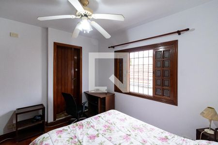 Casa à venda com 289m², 4 quartos e 3 vagas Casa à venda com 289m², 4 quartos e 3 vagasQuarto 3