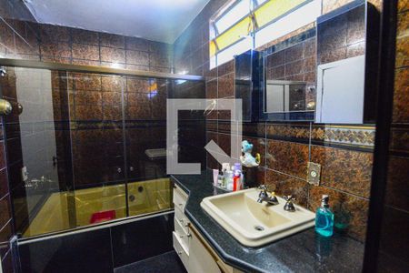 Casa à venda com 400m², 3 quartos e 4 vagasBanheiro da Suíte