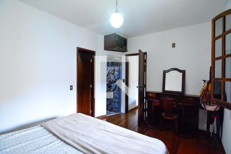 Casa à venda com 400m², 3 quartos e 4 vagasSuíte