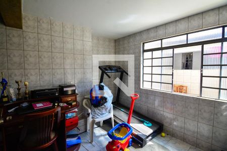 Casa à venda com 400m², 3 quartos e 4 vagasQuarto de Serviço