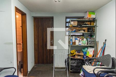 Casa para alugar com 240m², 8 quartos e 2 vagasÁrea de serviço