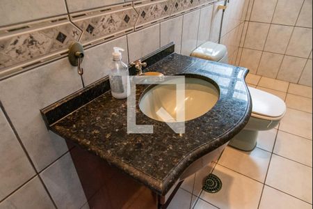 Casa para alugar com 240m², 8 quartos e 2 vagasBanheiro da suíte