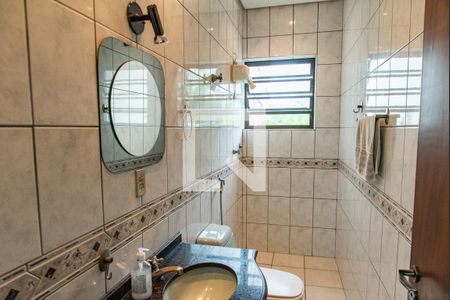 Casa para alugar com 240m², 8 quartos e 2 vagasBanheiro da suíte