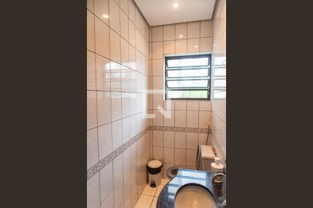 Casa para alugar com 240m², 8 quartos e 2 vagasBanheiro 2