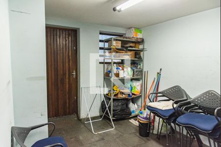 Casa para alugar com 240m², 8 quartos e 2 vagasÁrea de serviço