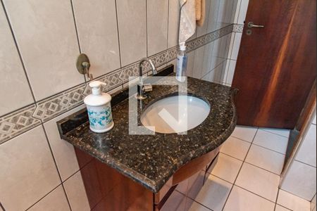 Casa para alugar com 240m², 8 quartos e 2 vagasBanheiro 2