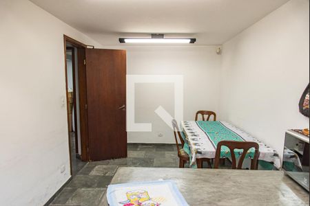 Casa para alugar com 240m², 8 quartos e 2 vagasCozinha