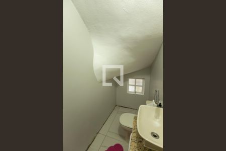 Lavabo de casa para alugar com 3 quartos, 100m² em Vila Marari, São Paulo