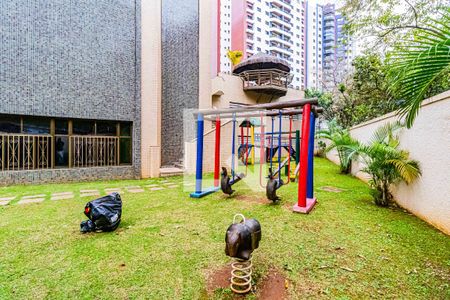 Apartamento à venda com 98m², 3 quartos e 2 vagasÁrea comum - Playground