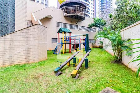 Apartamento à venda com 98m², 3 quartos e 2 vagasÁrea comum - Playground