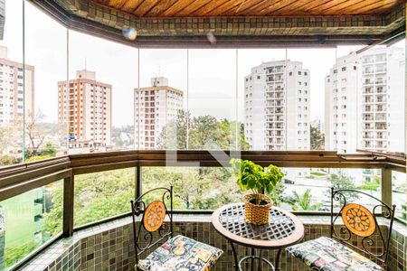 Varanda  de apartamento à venda com 3 quartos, 98m² em Vila Indiana, São Paulo