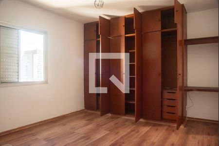 Apartamento à venda com 257m², 5 quartos e 4 vagasSuíte 2
