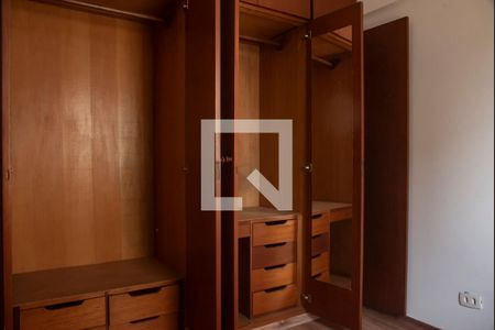 Apartamento à venda com 257m², 5 quartos e 4 vagasQuarto 1