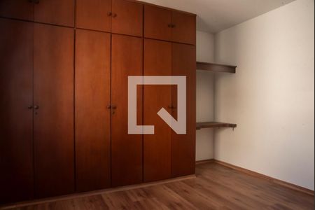 Apartamento à venda com 257m², 5 quartos e 4 vagasSuíte 2
