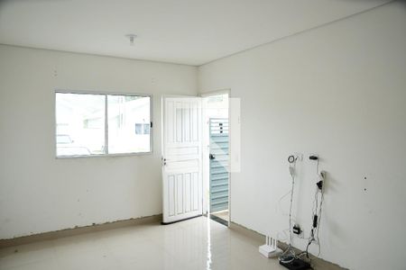 Sala de casa de condomínio para alugar com 2 quartos, 60m² em Centreville, Cotia