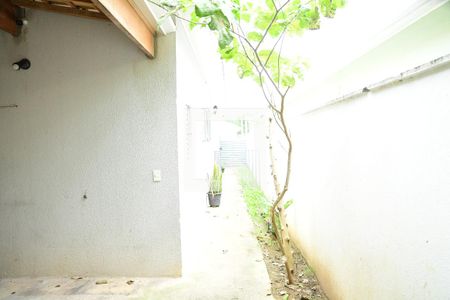 Casa de condomínio para alugar com 60m², 2 quartos e 2 vagasQuintal