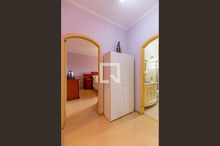 Corredor de casa à venda com 3 quartos, 198m² em Jardim Ipanema, Santo André