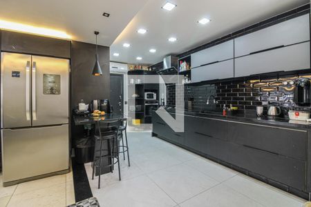 Apartamento à venda com 186m², 4 quartos e 3 vagasCozinha e Área de Serviço