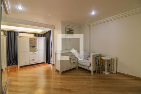 Apartamento à venda com 186m², 4 quartos e 3 vagasSuíte 2