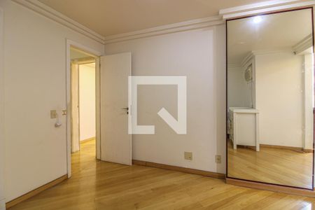 Apartamento à venda com 186m², 4 quartos e 3 vagasSuíte 2