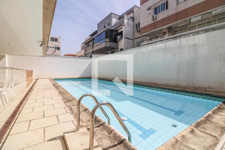Apartamento à venda com 186m², 4 quartos e 3 vagasÁrea comum - Piscina
