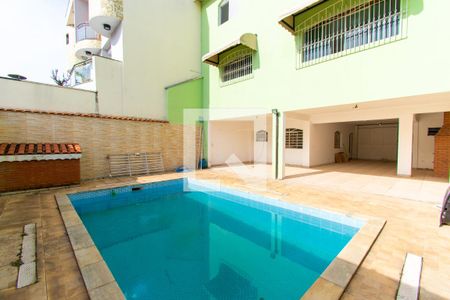 Casa à venda com 415m², 4 quartos e 5 vagasPiscina