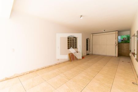 Casa à venda com 415m², 4 quartos e 5 vagasQuintal