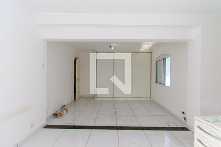 Casa à venda com 415m², 4 quartos e 5 vagasSuíte 2