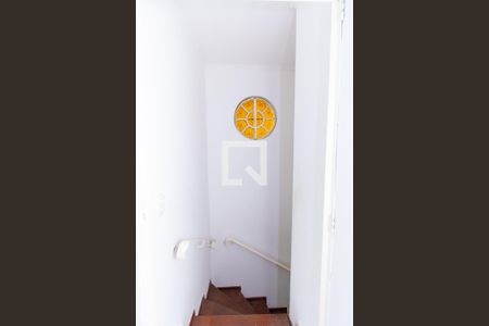 Casa à venda com 415m², 4 quartos e 5 vagasEscada