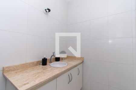 Casa à venda com 415m², 4 quartos e 5 vagasBanheiro da Suíte 1